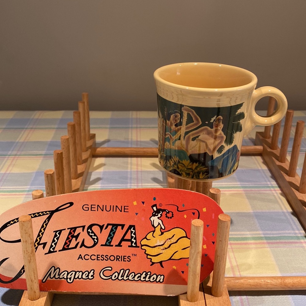 Fiestaware very rare Hawaiians Ware. In the discontinued yellow